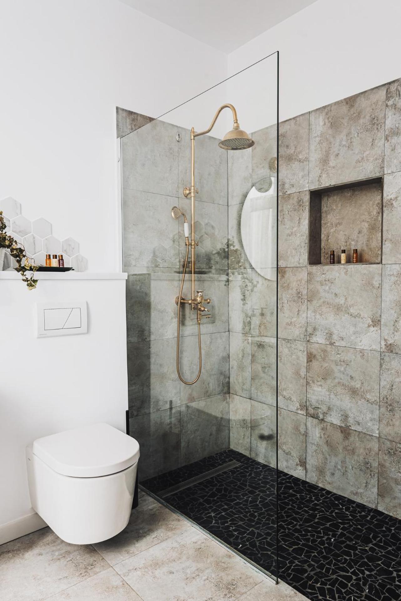Voya Nordic Apartment-A Luxury Oasis In The Old Town Braşov Exterior foto